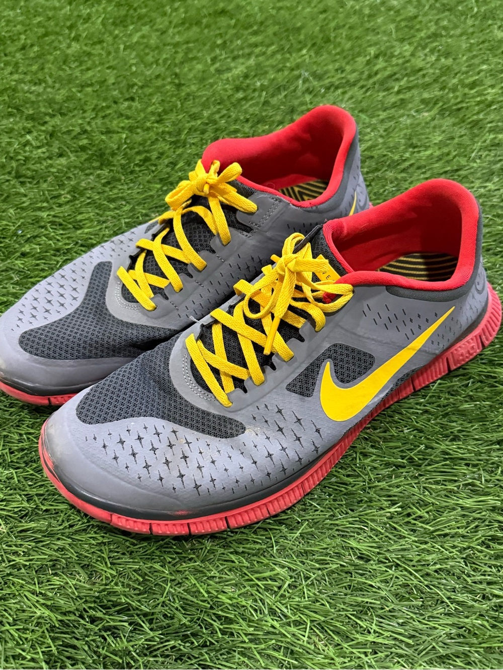 Nike Free LiveStrong Athletic Shoes